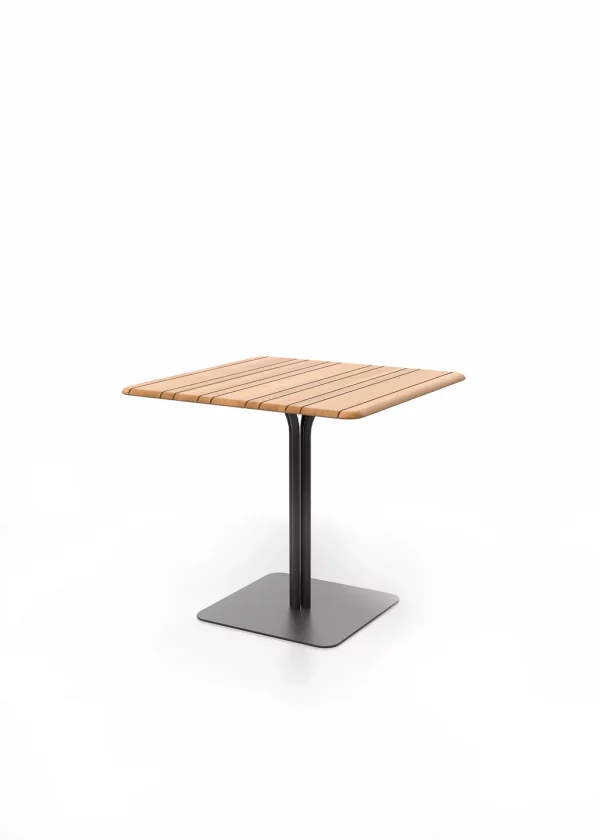 eki dining table